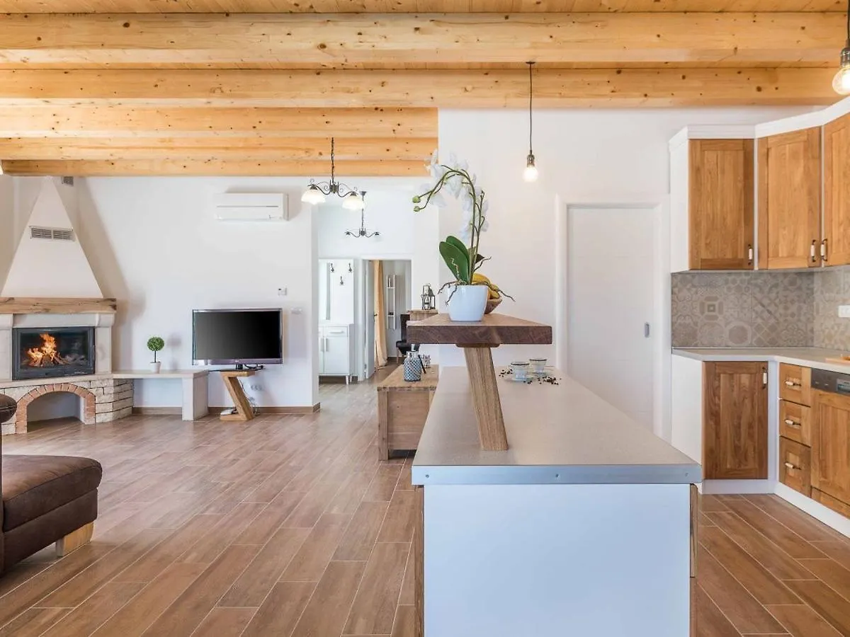 Moderne Istrische Steinvilla - 4 Sterne Mit Privatem, Beheizbaren Pool & Meerblick Kavran Villa