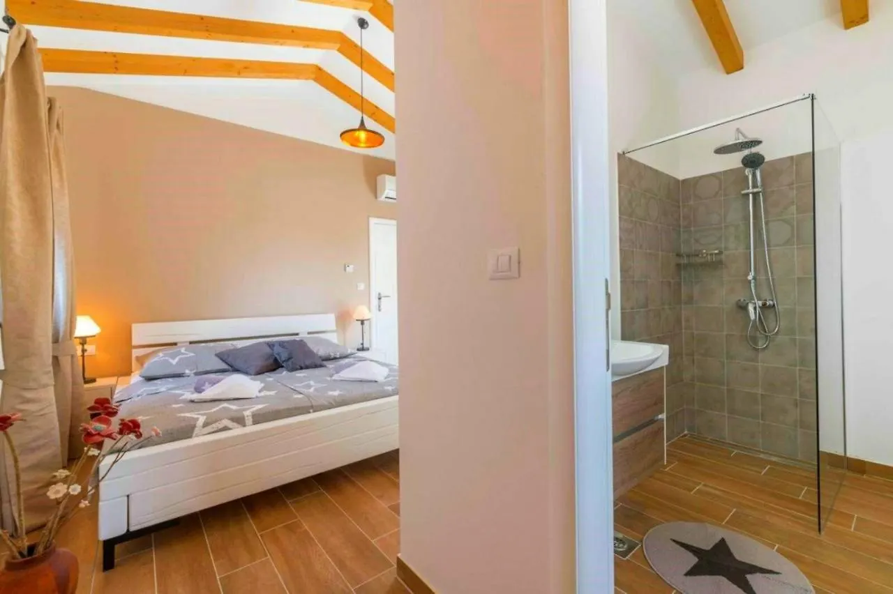 Villa Moderne Istrische Steinvilla - 4 Sterne Mit Privatem, Beheizbaren Pool & Meerblick Kavran