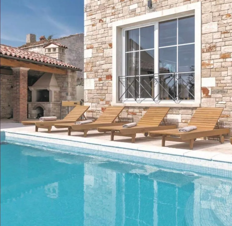 Moderne Istrische Steinvilla - 4 Sterne Mit Privatem, Beheizbaren Pool & Meerblick Kavran Villa