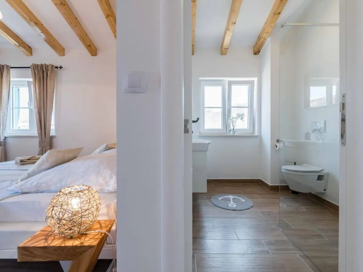 Villa Moderne Istrische Steinvilla - 4 Sterne Mit Privatem, Beheizbaren Pool & Meerblick Kavran